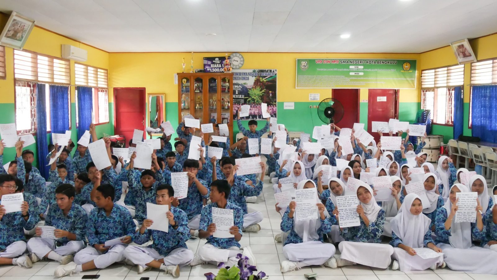 SMA N 1 Kota Bengkulu Terancam Tenggelam, Siswa Desak Transisi Energi Bersih Dilakukan Sekarang Juga